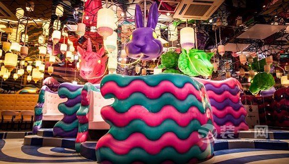 东京原宿风餐厅热闹非凡    设计这家餐厅的设计师是日本艺术家